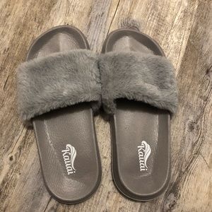 Kawaii Faux fur Slides 39
